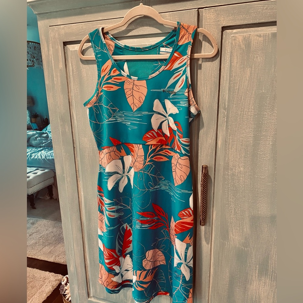Columbia PFG‎ Freezer Dress Size Medium - MINT
